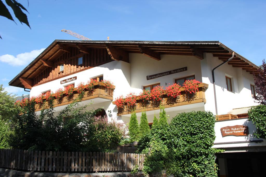 Aparthotel Garni Haus Hubertus Mals Buitenkant foto