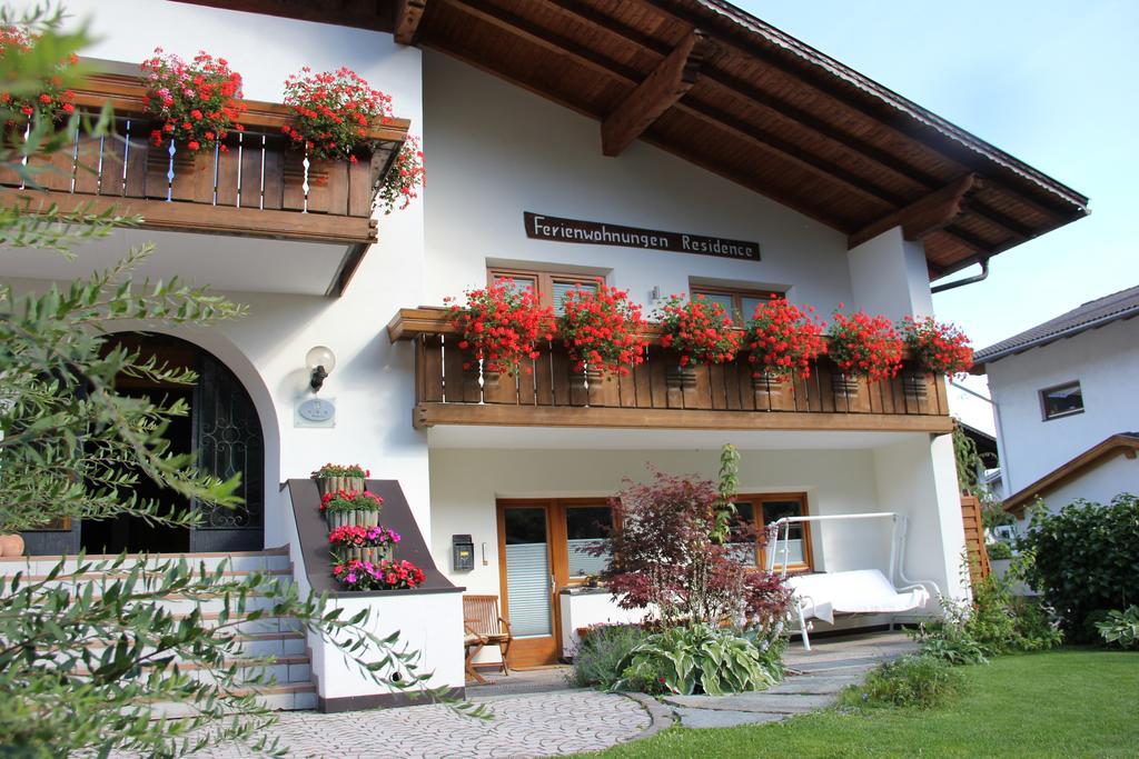 Aparthotel Garni Haus Hubertus Mals Buitenkant foto