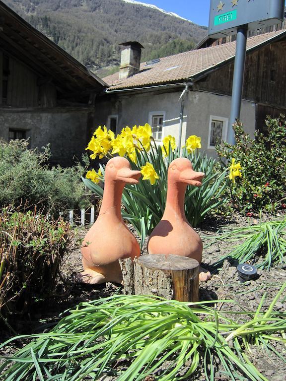 Aparthotel Garni Haus Hubertus Mals Kamer foto