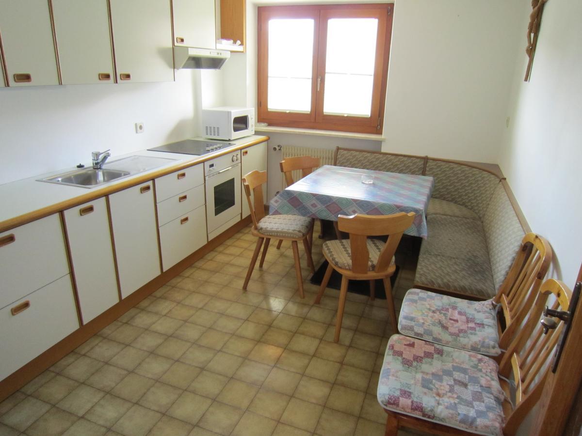 Aparthotel Garni Haus Hubertus Mals Buitenkant foto
